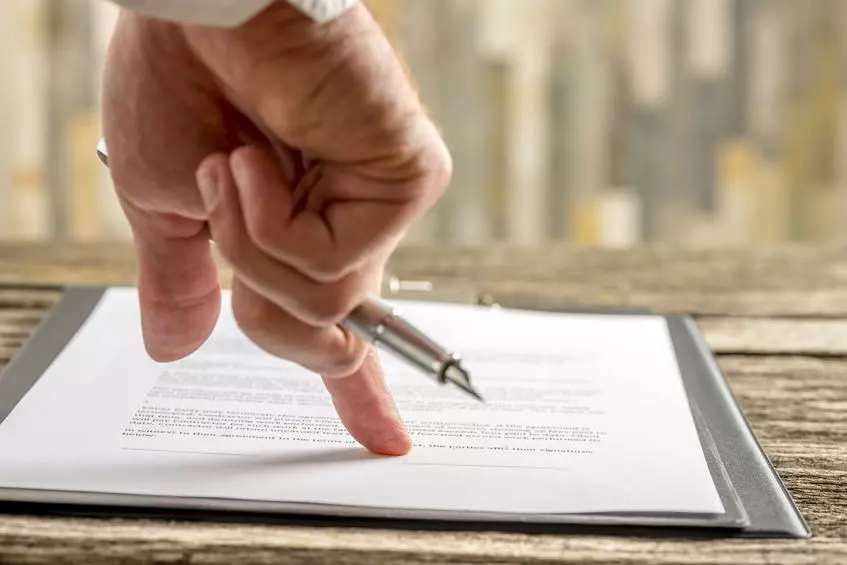 Family meeting with legal advisor, showing when a Will is crucial—highlighting Trusted Will Writing Newbury for essential life planning.